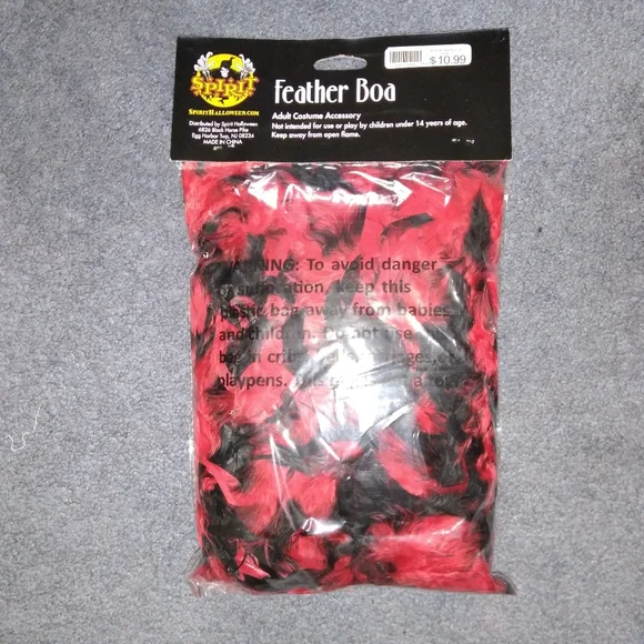 NWT Spirit Halloween Feather Boa - Picture 3 of 5